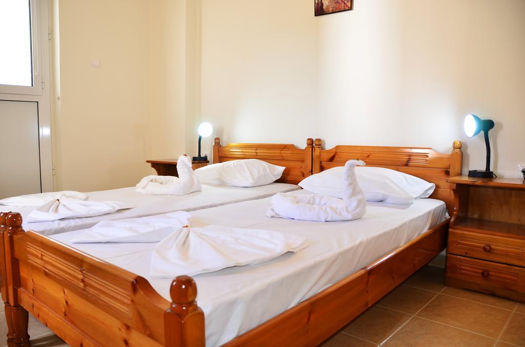 Georgias Apartments Haraki Chambre photo