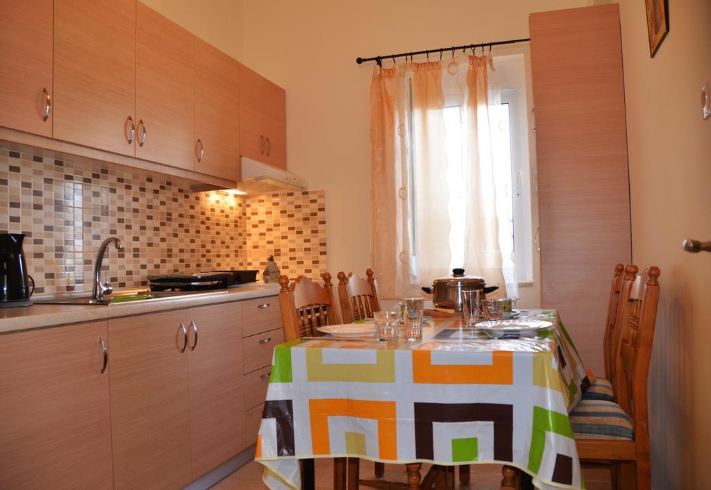 Georgias Apartments Haraki Extérieur photo