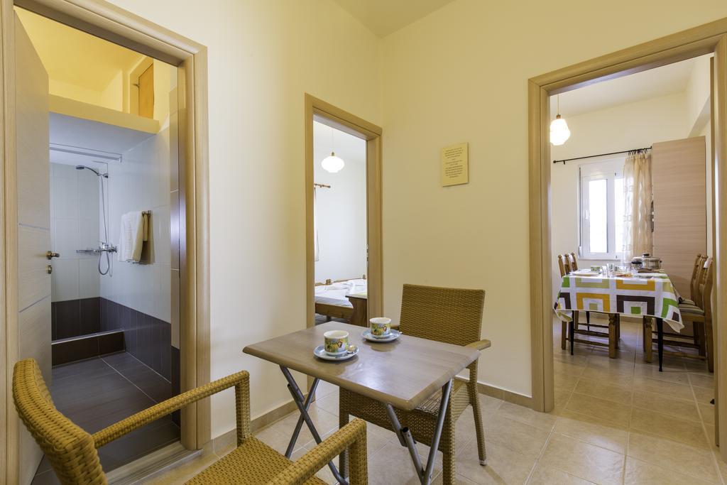 Georgias Apartments Haraki Chambre photo