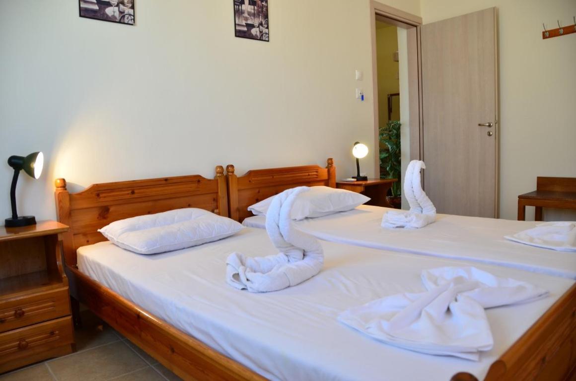 Georgias Apartments Haraki Chambre photo