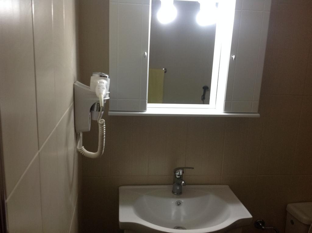 Georgias Apartments Haraki Chambre photo